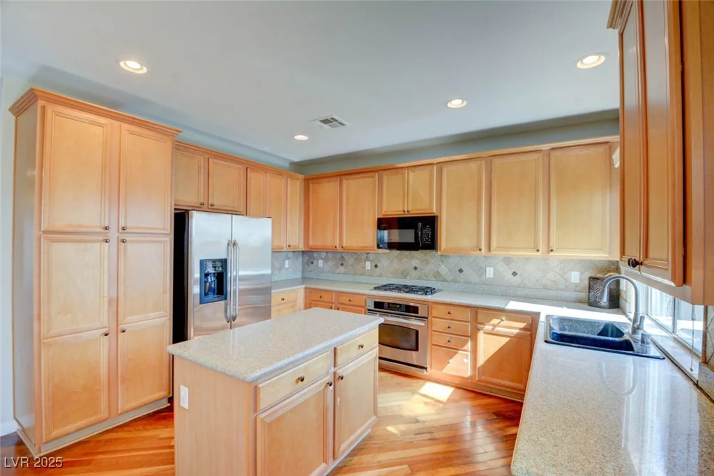 11833 Amistoso, Las Vegas, NV 89138
