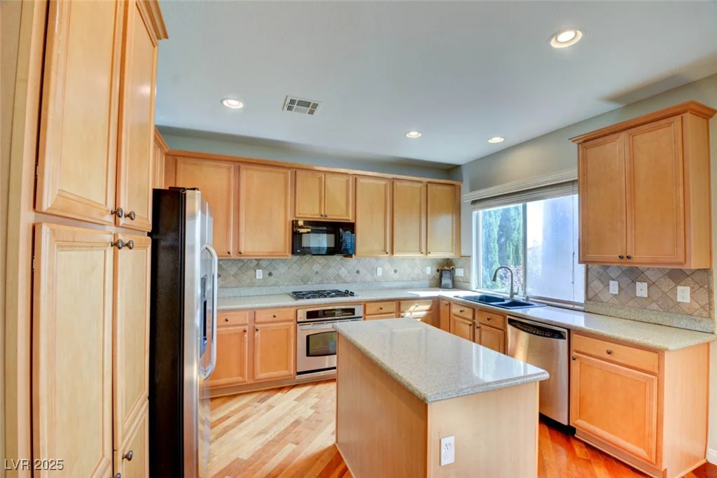 11833 Amistoso, Las Vegas, NV 89138