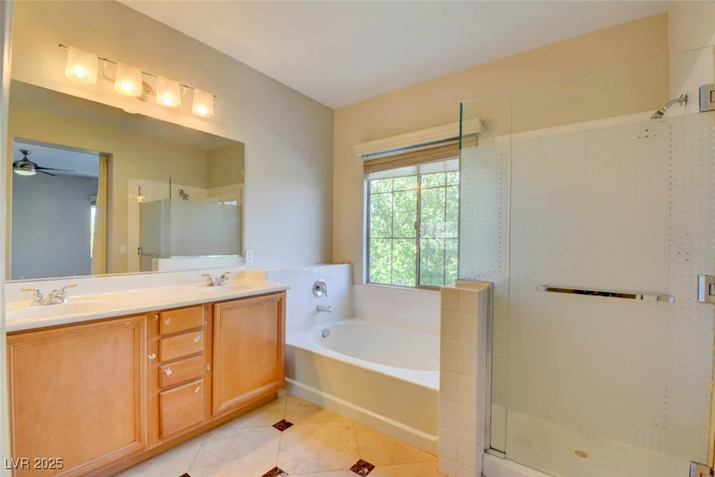 11833 Amistoso, Las Vegas, NV 89138