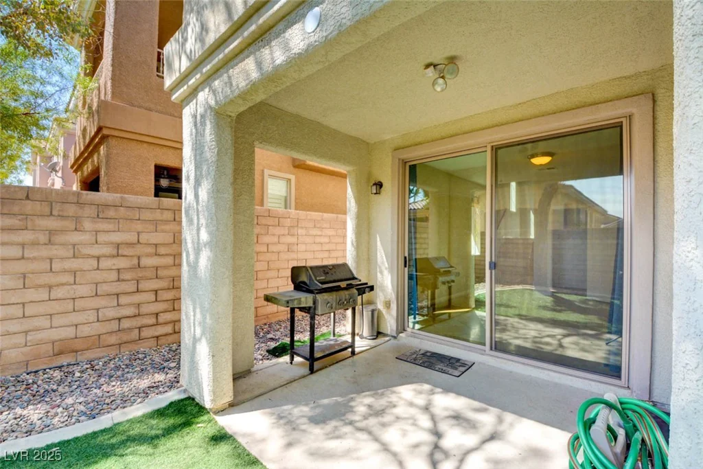 11833 Amistoso, Las Vegas, NV 89138