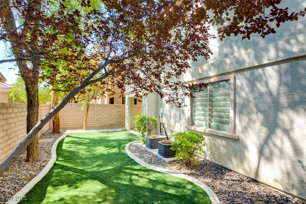 11833 Amistoso, Las Vegas, NV 89138