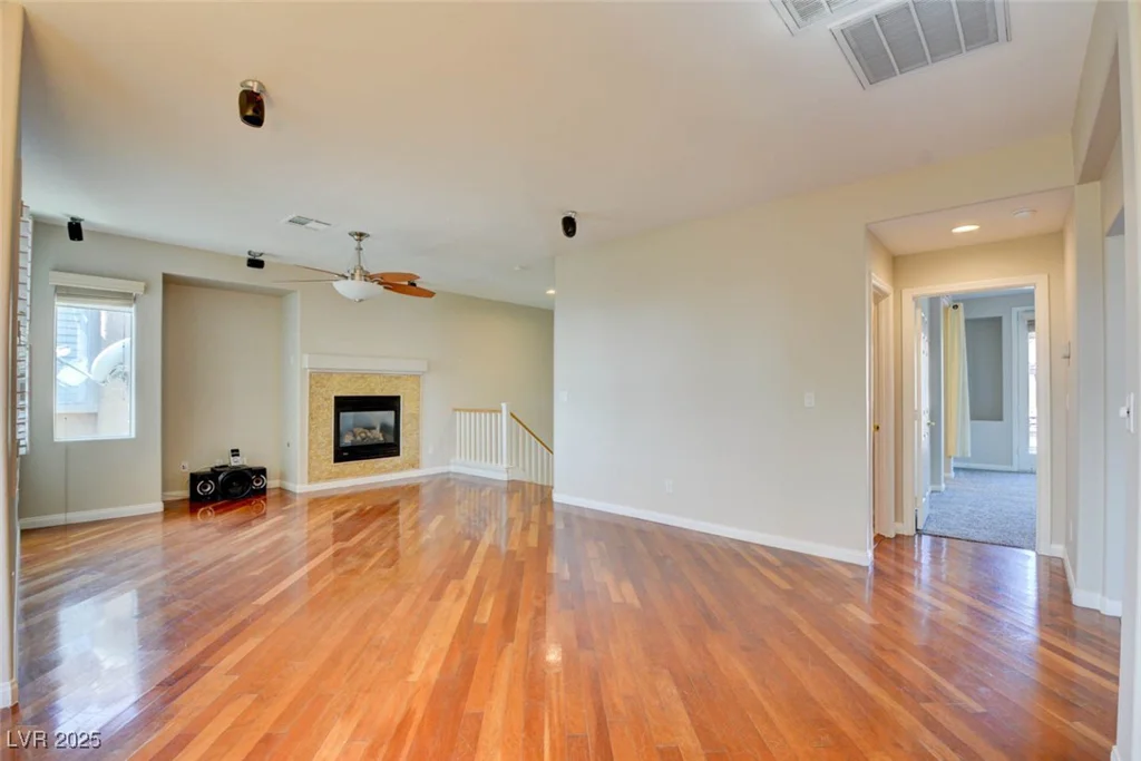11833 Amistoso, Las Vegas, NV 89138