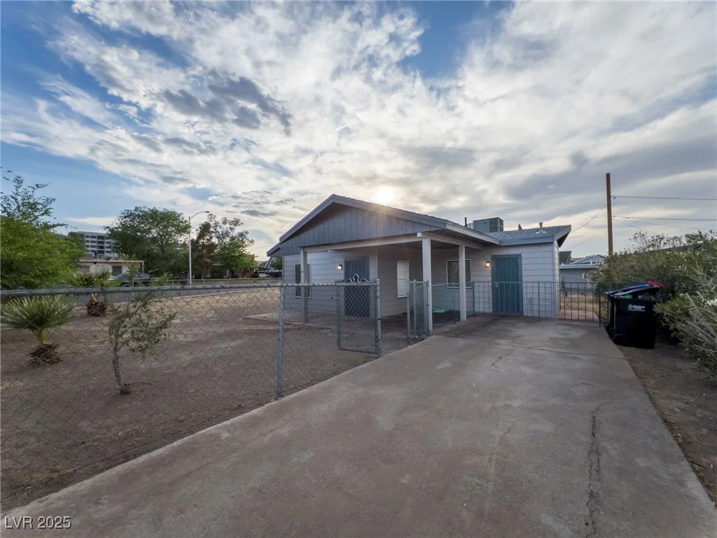 211 Kansas, Henderson, NV 89015