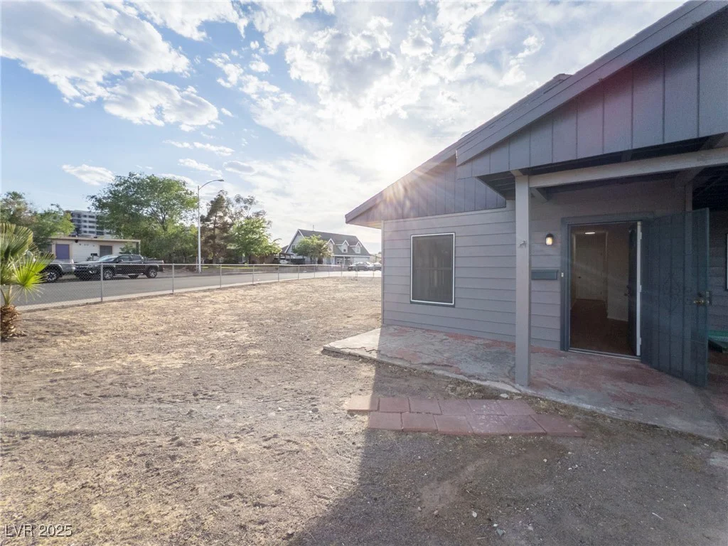 211 Kansas, Henderson, NV 89015
