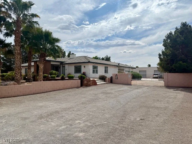 10561 Rancho Destino, Las Vegas, NV 89183