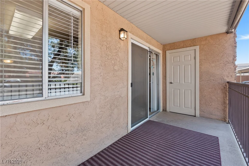 5185 Indian River, Las Vegas, NV 89103