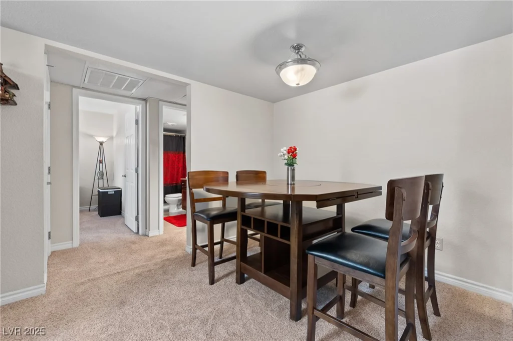 5185 Indian River, Las Vegas, NV 89103