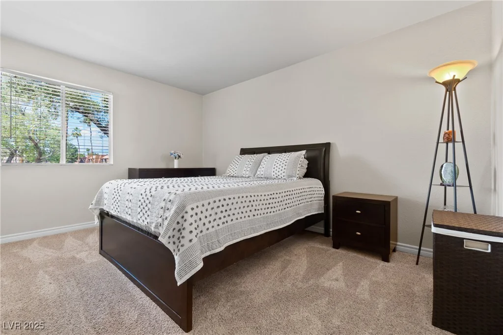 5185 Indian River, Las Vegas, NV 89103