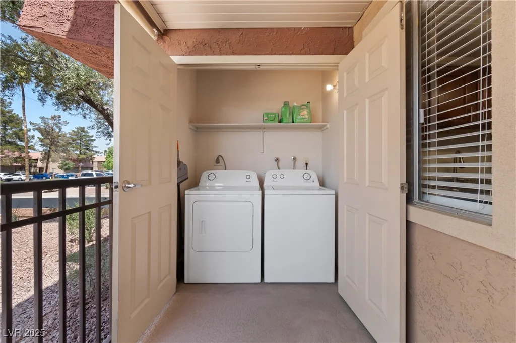 5185 Indian River, Las Vegas, NV 89103