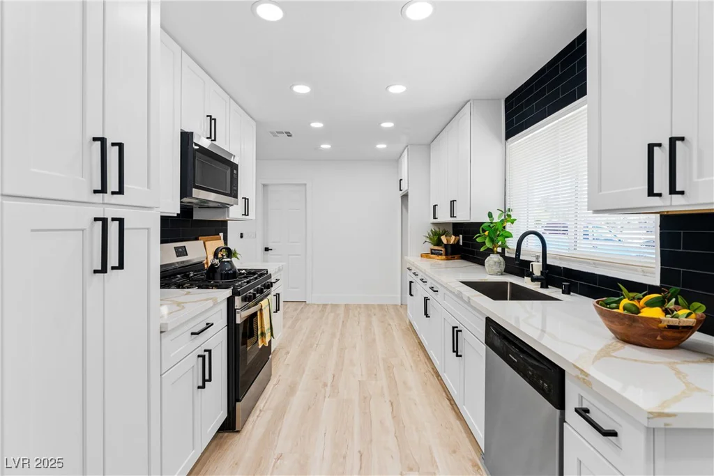 1020 Baker, Las Vegas, NV 89108