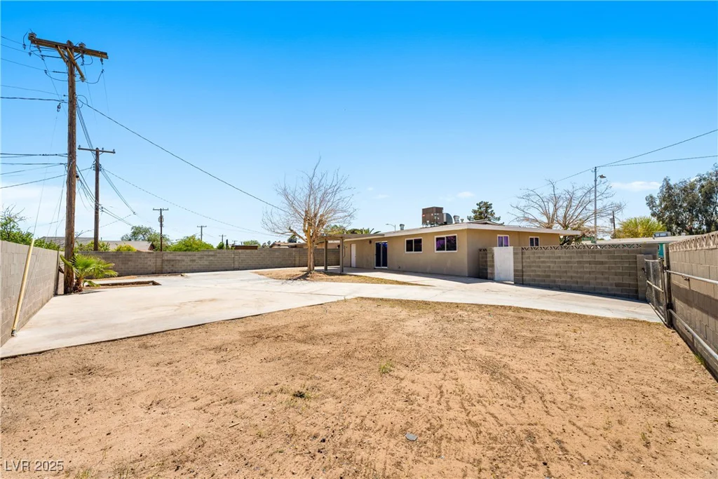 1020 Baker, Las Vegas, NV 89108