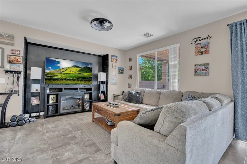3186 Lapis Beach, Las Vegas, NV 89117