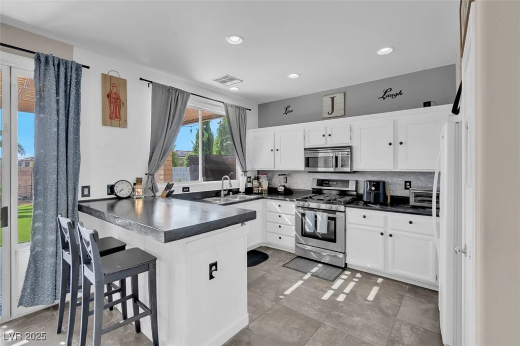 3186 Lapis Beach, Las Vegas, NV 89117