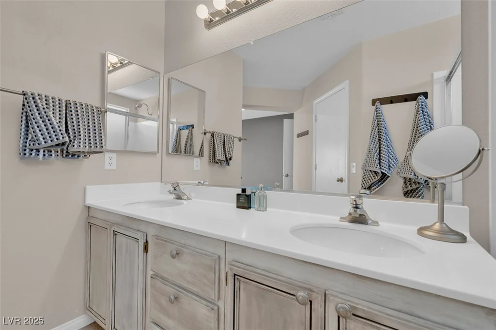 3186 Lapis Beach, Las Vegas, NV 89117