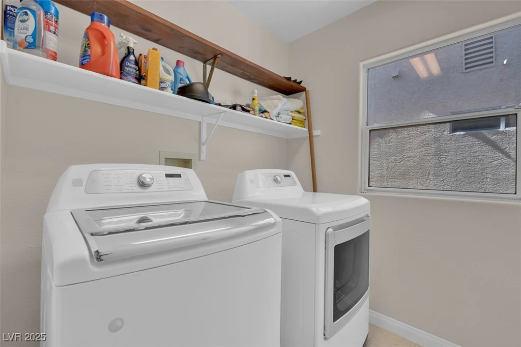 3186 Lapis Beach, Las Vegas, NV 89117
