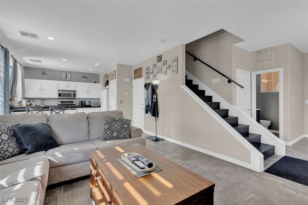 3186 Lapis Beach, Las Vegas, NV 89117