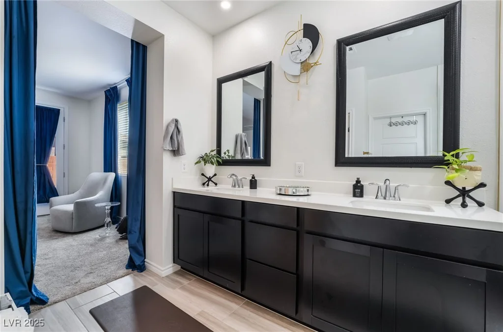 9565 Camelback Creek, Las Vegas, NV 89178