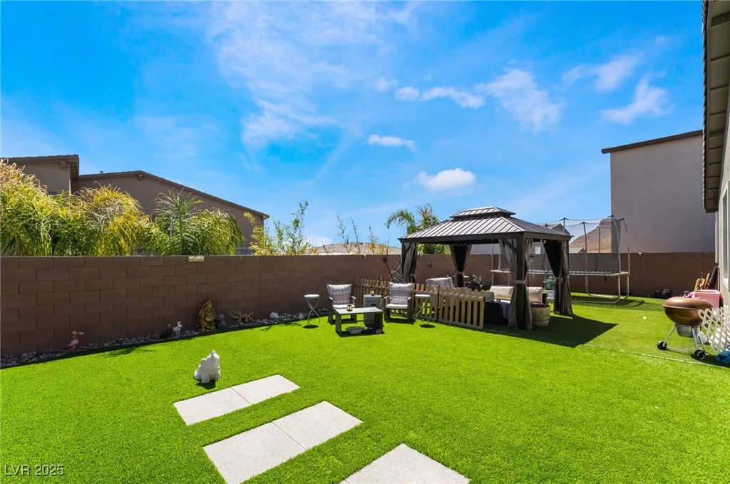 9565 Camelback Creek, Las Vegas, NV 89178