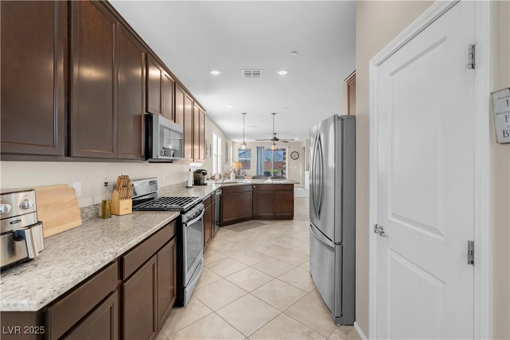 2924 Duverney, Henderson, NV 89044
