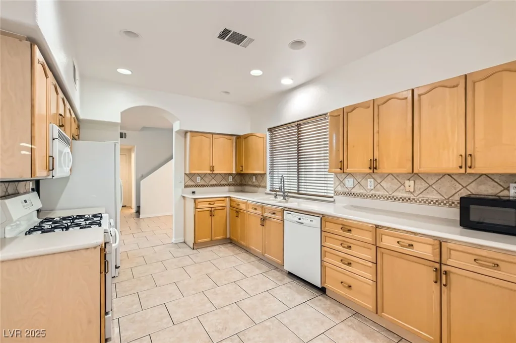 3525 Tuscany Village, Las Vegas, NV 89129