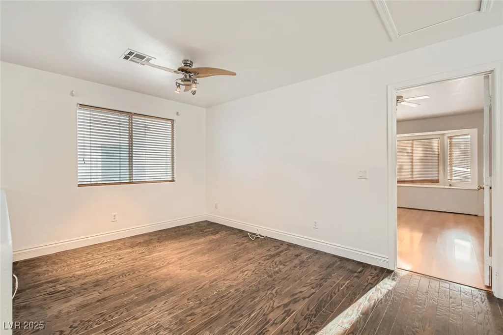 3525 Tuscany Village, Las Vegas, NV 89129