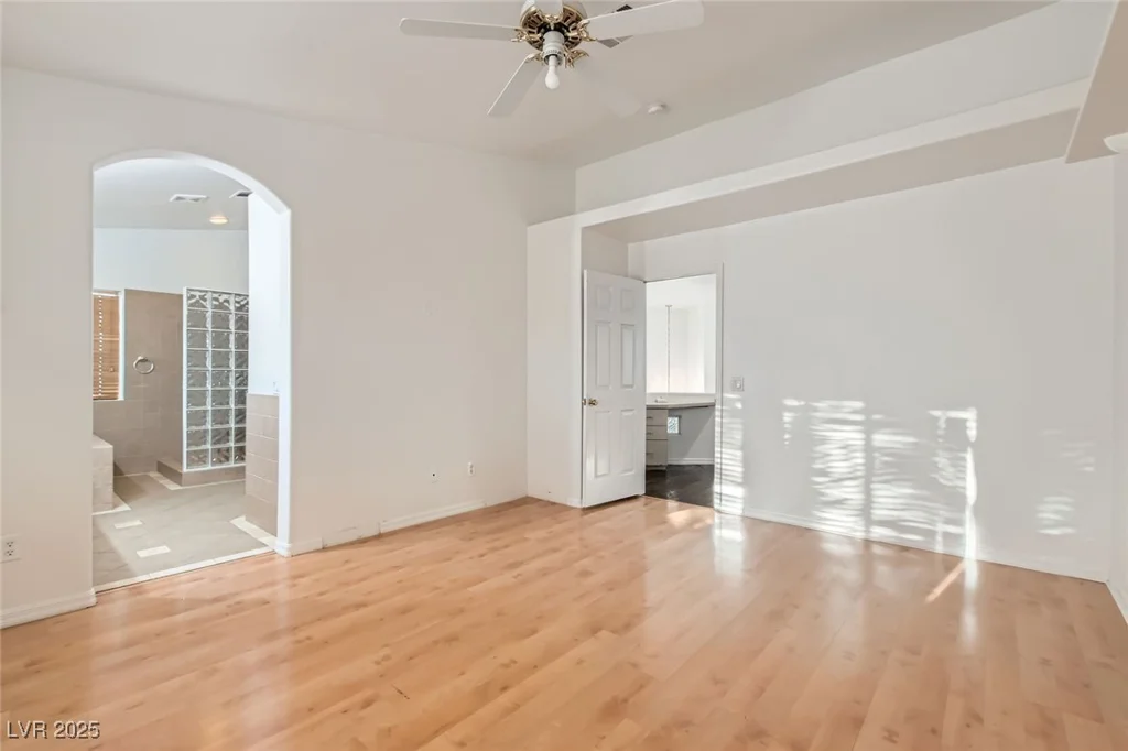 3525 Tuscany Village, Las Vegas, NV 89129