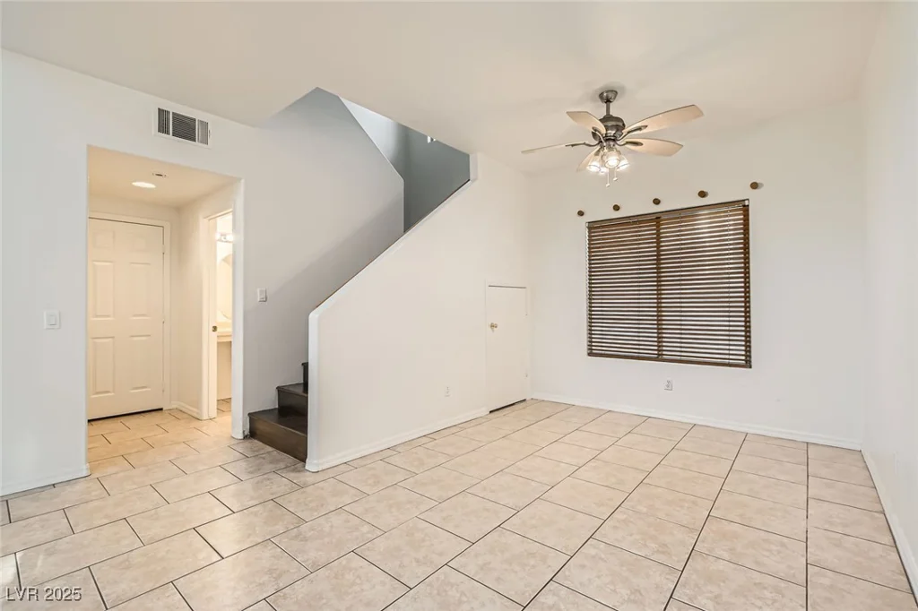 3525 Tuscany Village, Las Vegas, NV 89129