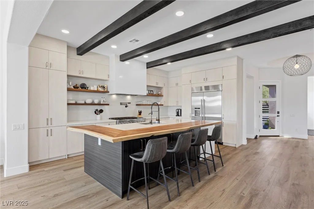 940 Viscanio, Las Vegas, NV 89138