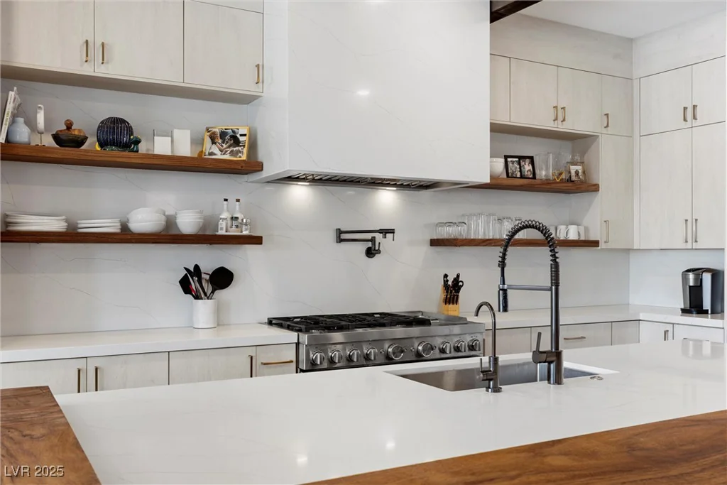 940 Viscanio, Las Vegas, NV 89138