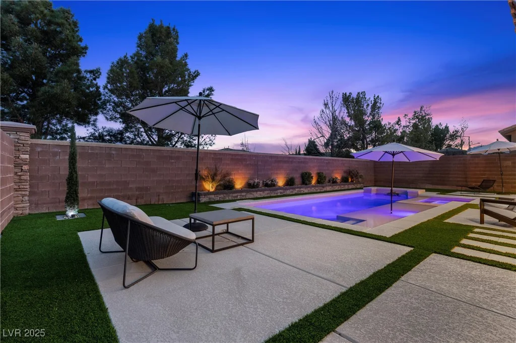 940 Viscanio, Las Vegas, NV 89138
