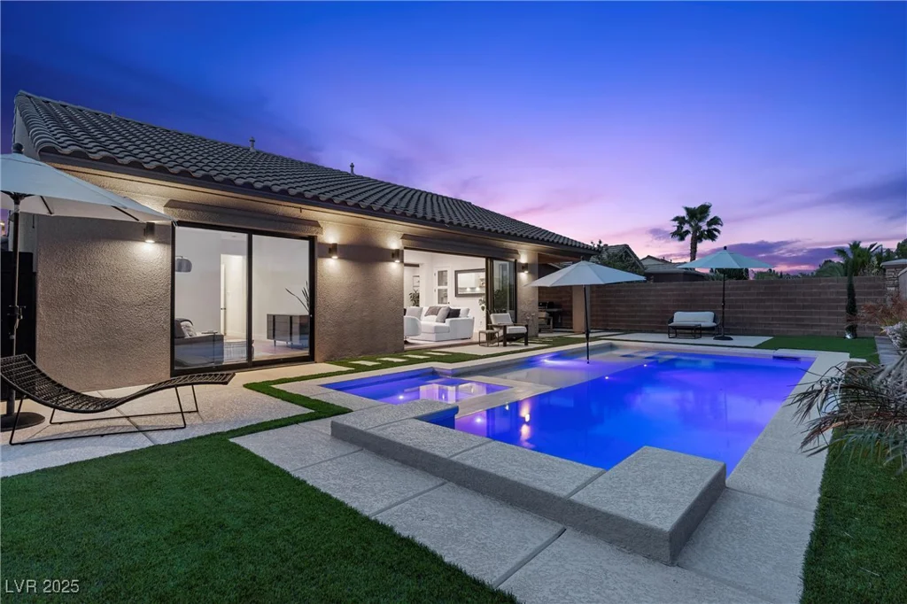 940 Viscanio, Las Vegas, NV 89138