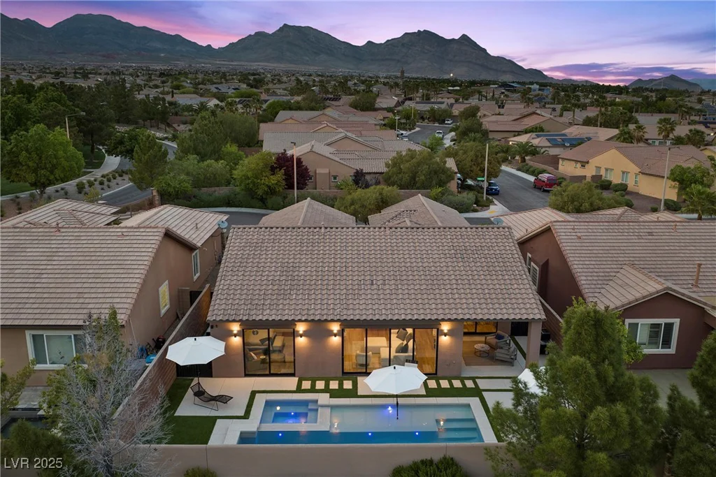 940 Viscanio, Las Vegas, NV 89138