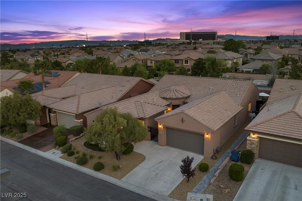 940 Viscanio, Las Vegas, NV 89138