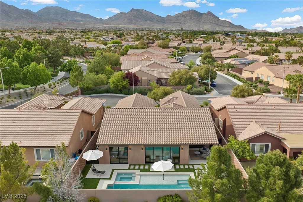 940 Viscanio, Las Vegas, NV 89138