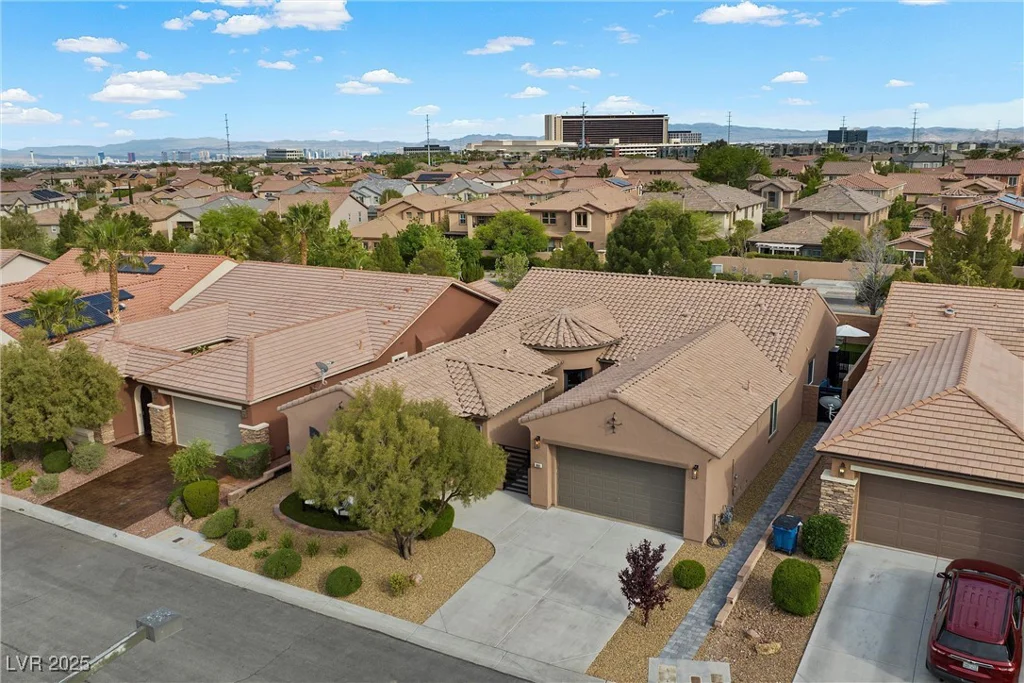 940 Viscanio, Las Vegas, NV 89138