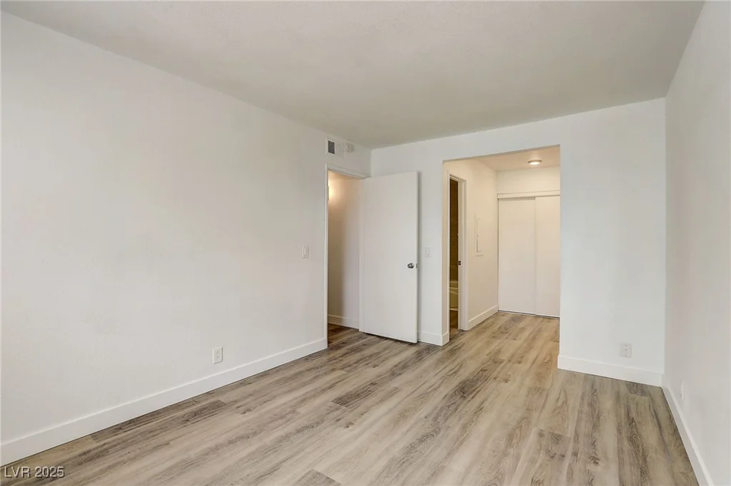 3151 Soaring Gulls, Las Vegas, NV 89128