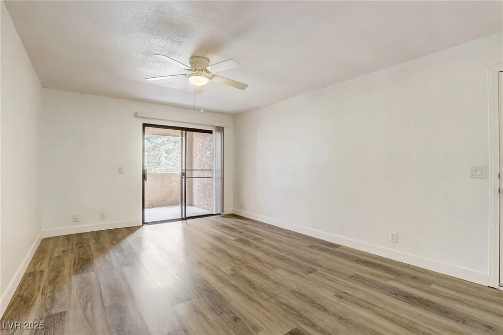 3151 Soaring Gulls, Las Vegas, NV 89128