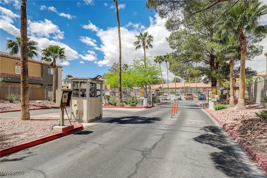 3151 Soaring Gulls, Las Vegas, NV 89128