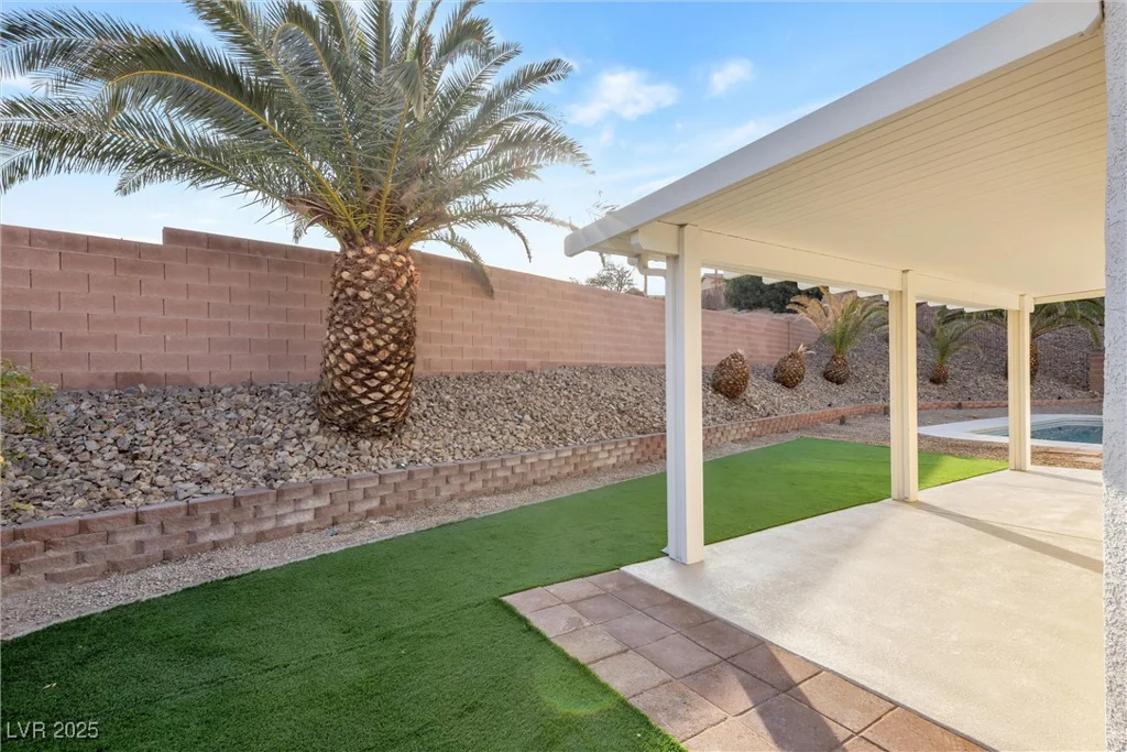 116 Crescent Bay, Henderson, NV 89012