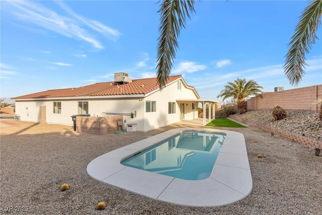 116 Crescent Bay, Henderson, NV 89012