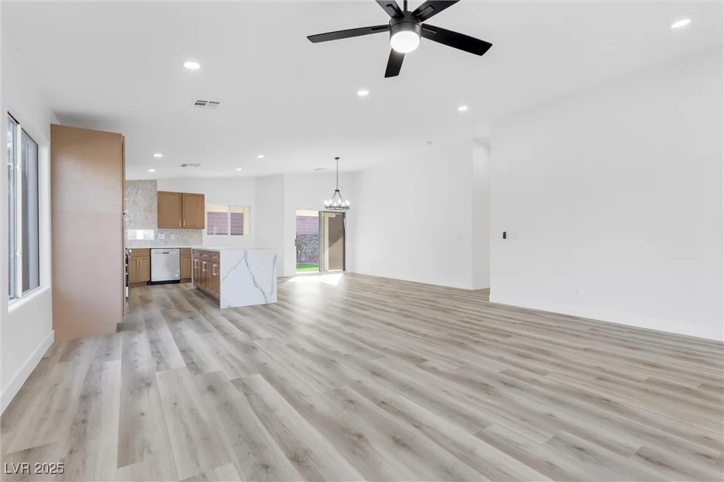 116 Crescent Bay, Henderson, NV 89012