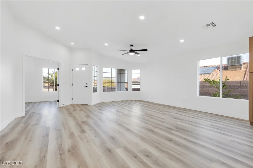 116 Crescent Bay, Henderson, NV 89012