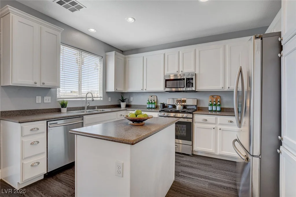 8039 Baldy Mountain, Las Vegas, NV 89131