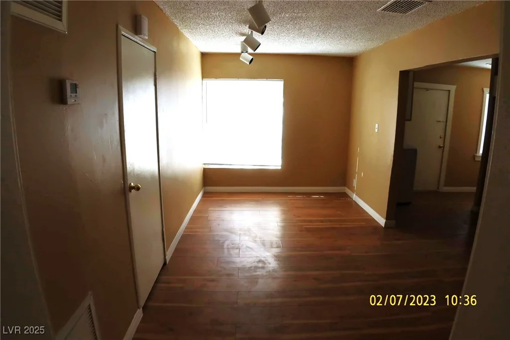 10 Bonanza, Las Vegas, NV 89101
