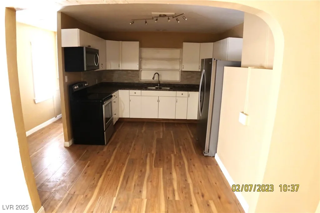 10 Bonanza, Las Vegas, NV 89101