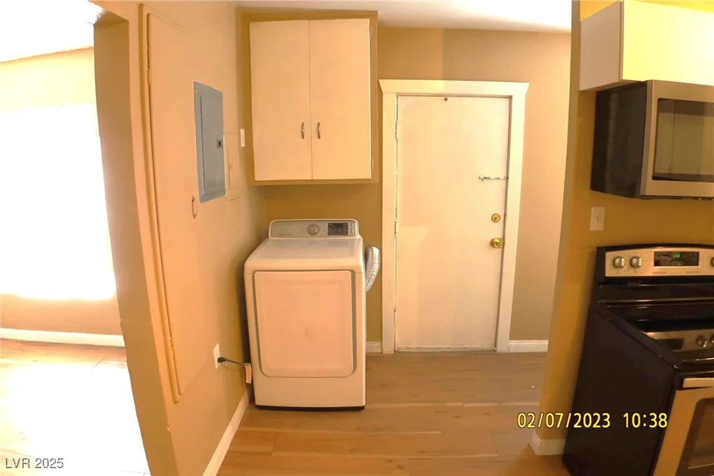 10 Bonanza, Las Vegas, NV 89101