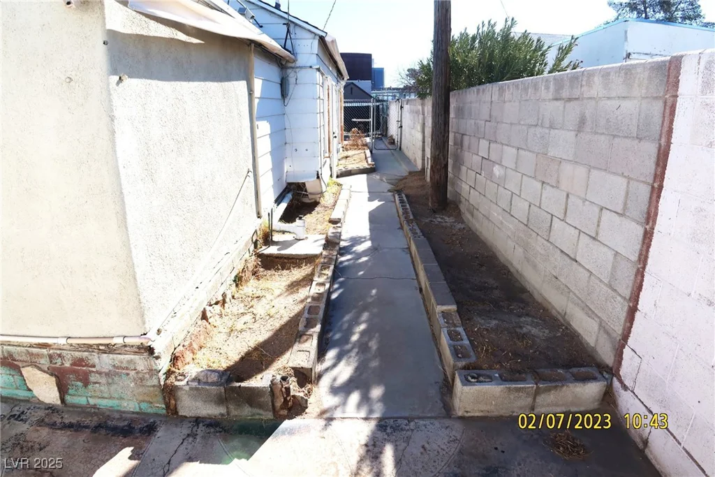 10 Bonanza, Las Vegas, NV 89101