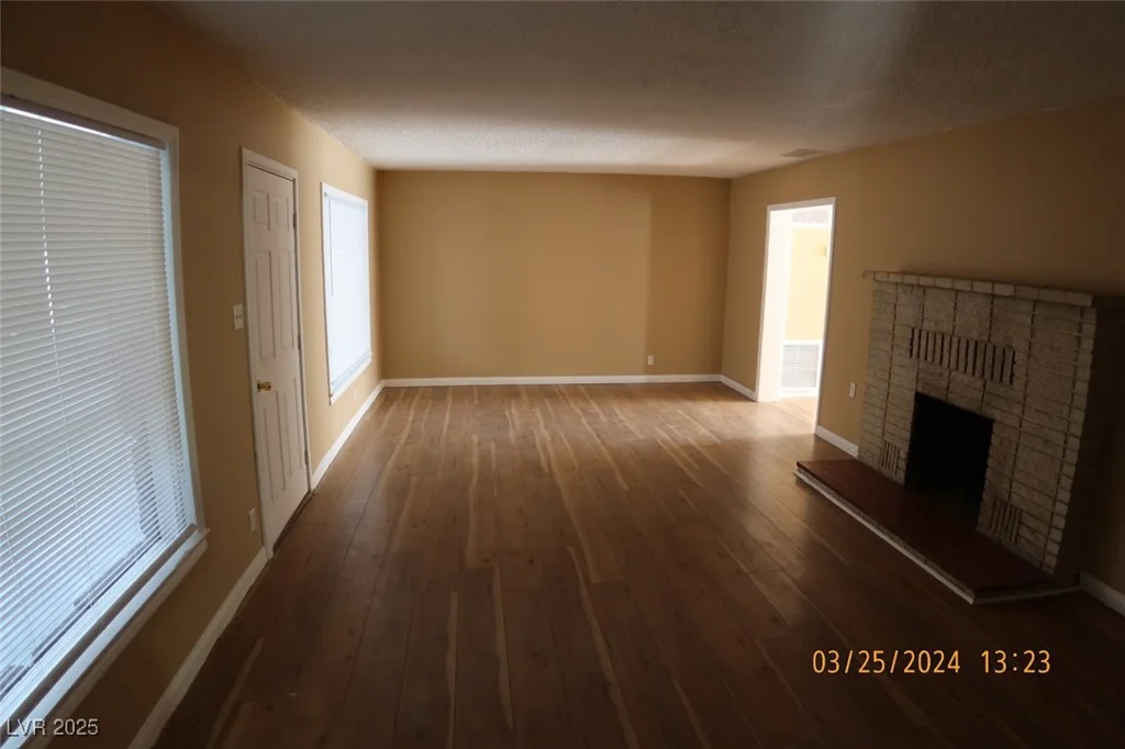 10 Bonanza, Las Vegas, NV 89101