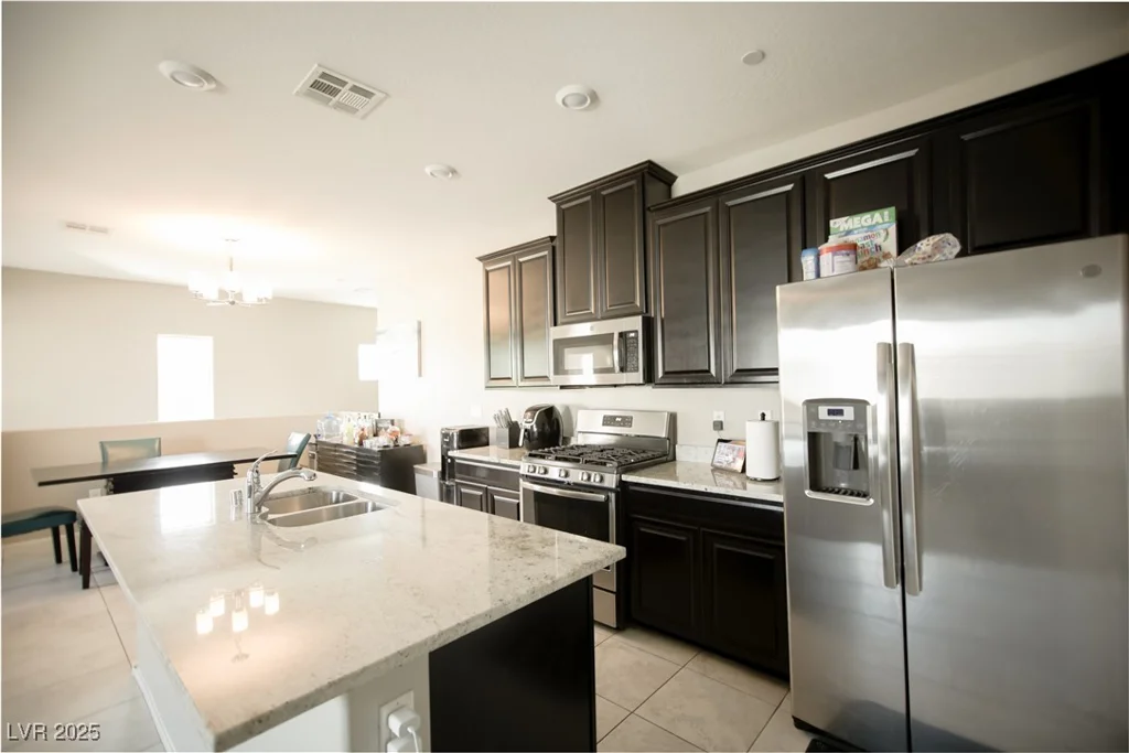 4465 Shimmering Skies, North Las Vegas, NV 89031