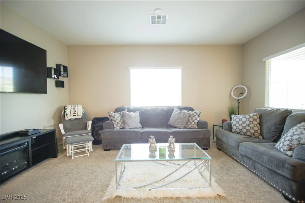 4465 Shimmering Skies, North Las Vegas, NV 89031